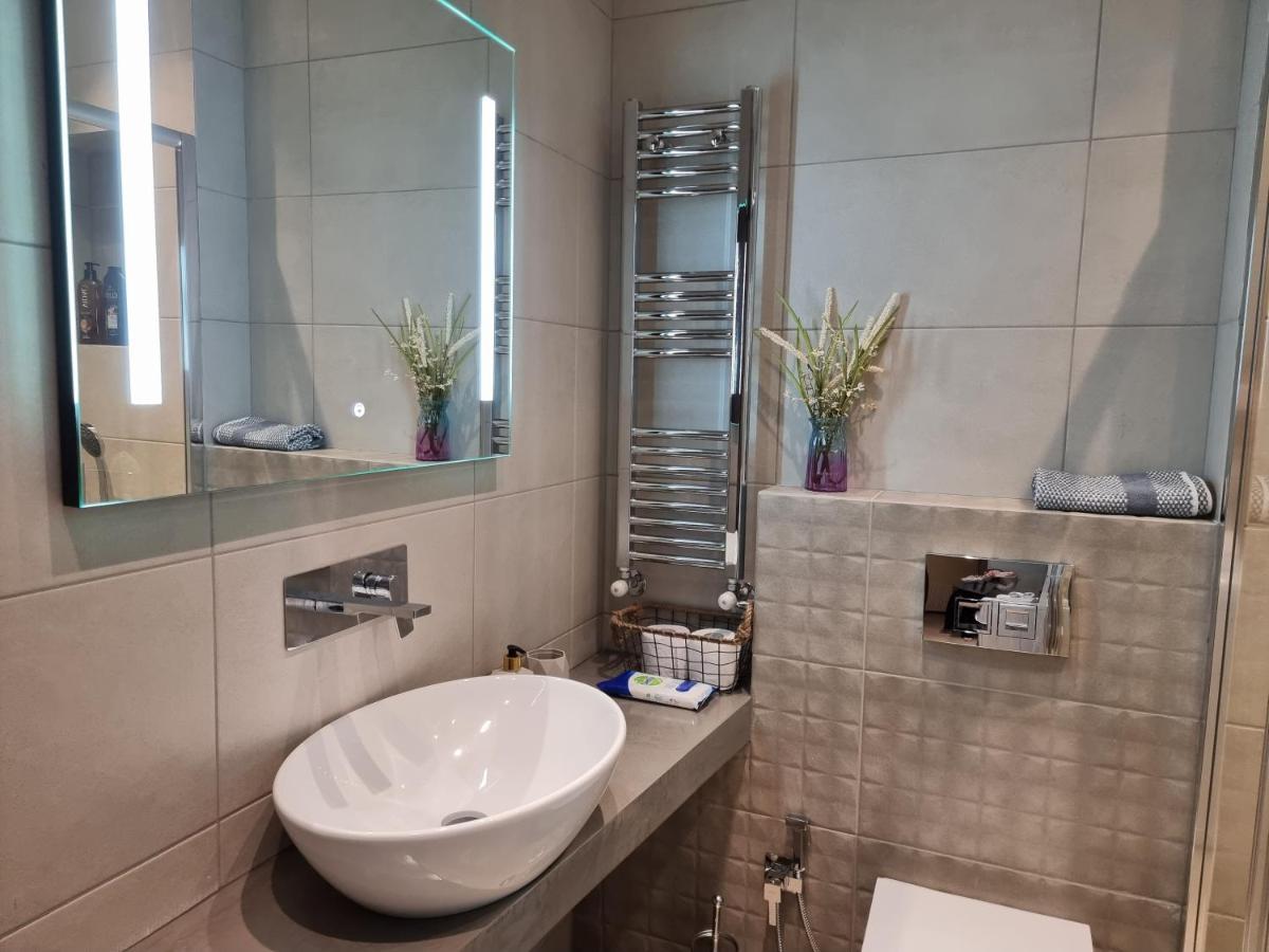 סלוניקי Iris City Center Premium Studio מראה חיצוני תמונה